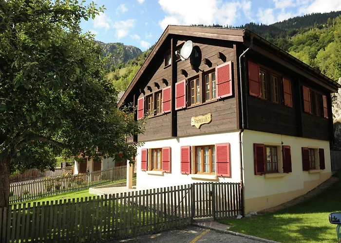 Glacier Views & Trails *